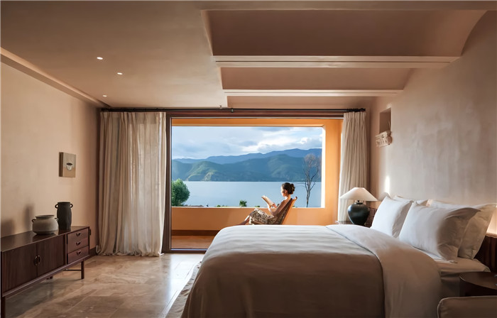 云南麗江瀘沽湖秋山酒店設計案例