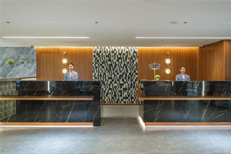 以自然為主題的福州煙臺(tái)山臻庭酒店設(shè)計(jì)